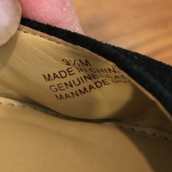 🌈 6/$60, Talbots Edison Black Suede Bow Vamp Point Toe Flat, Size 9.5 - Picture 7 of 11